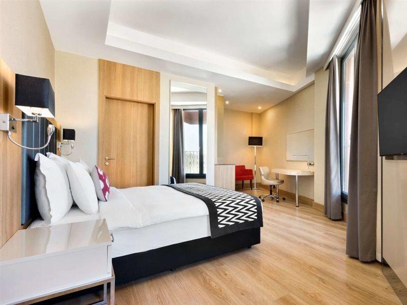 Ramada Encore Eskişehir Exteriör bild
