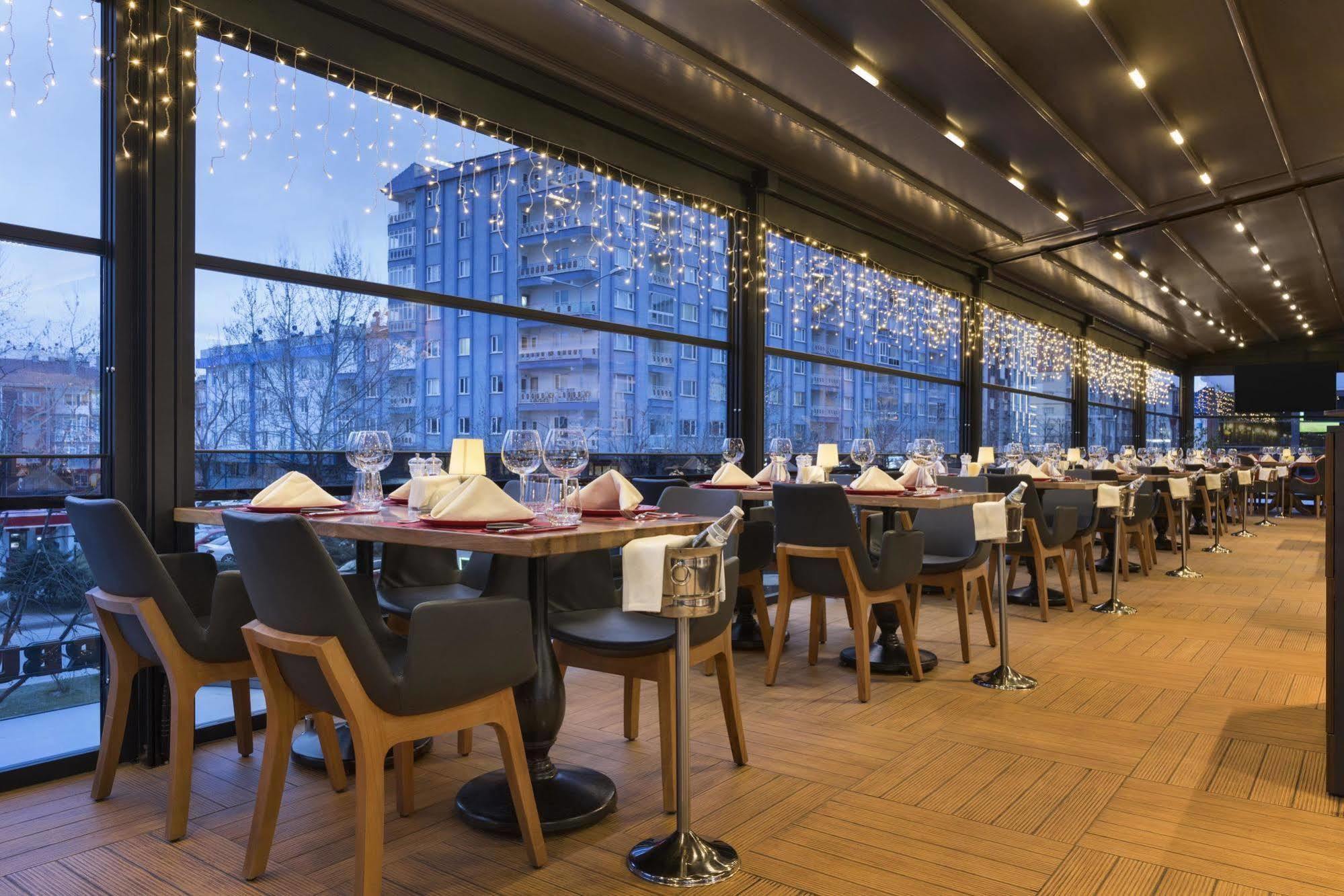 Ramada Encore Eskişehir Exteriör bild