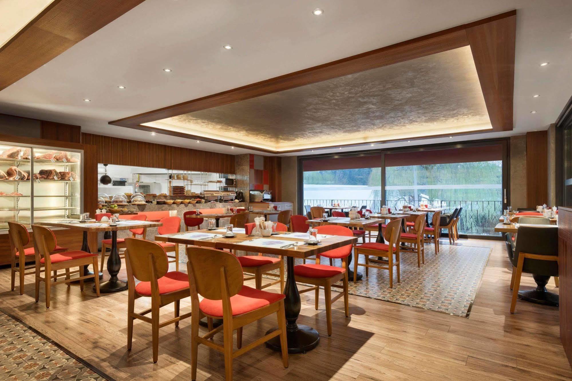 Ramada Encore Eskişehir Exteriör bild